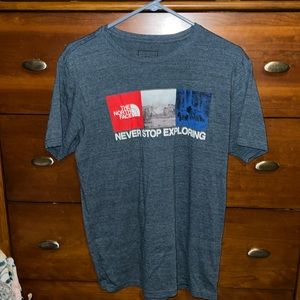 North face T-Shirt Size M